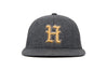 Ligature “H” 3D
    wool baseball cap indicator