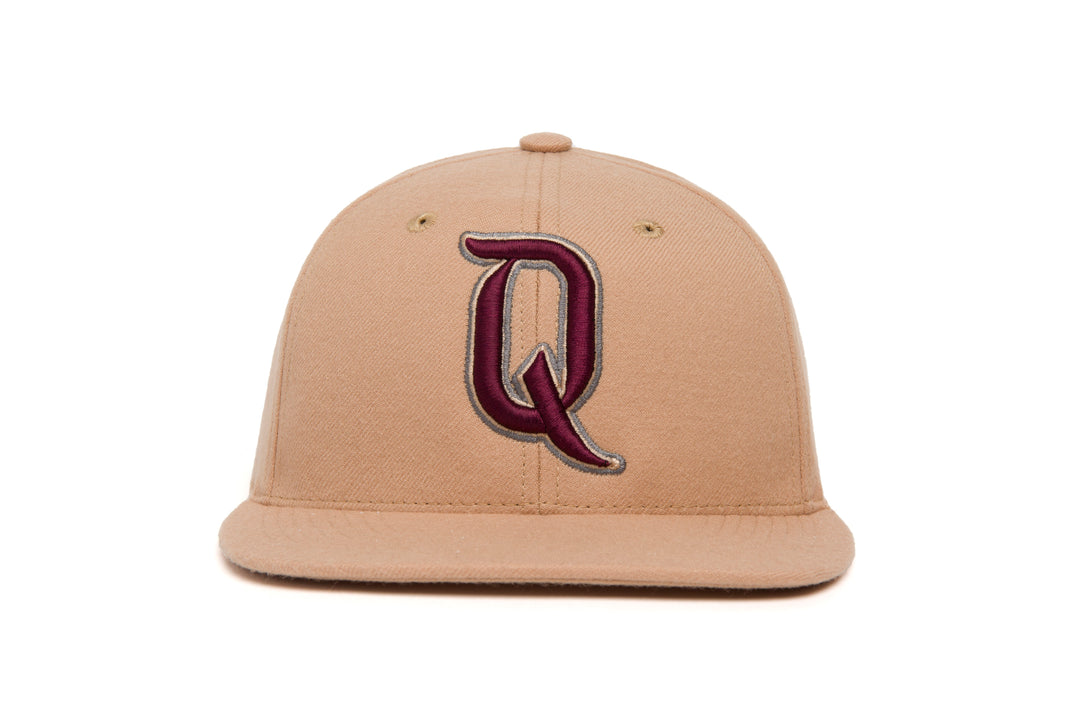 Ligature “Q” 3D wool baseball cap