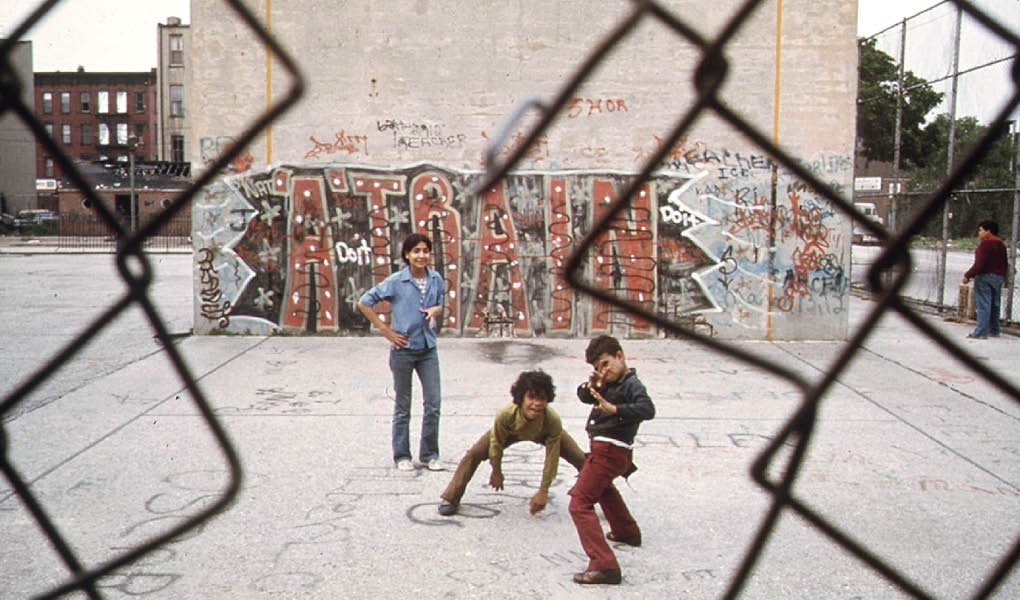 Mood: Kids behind Fence