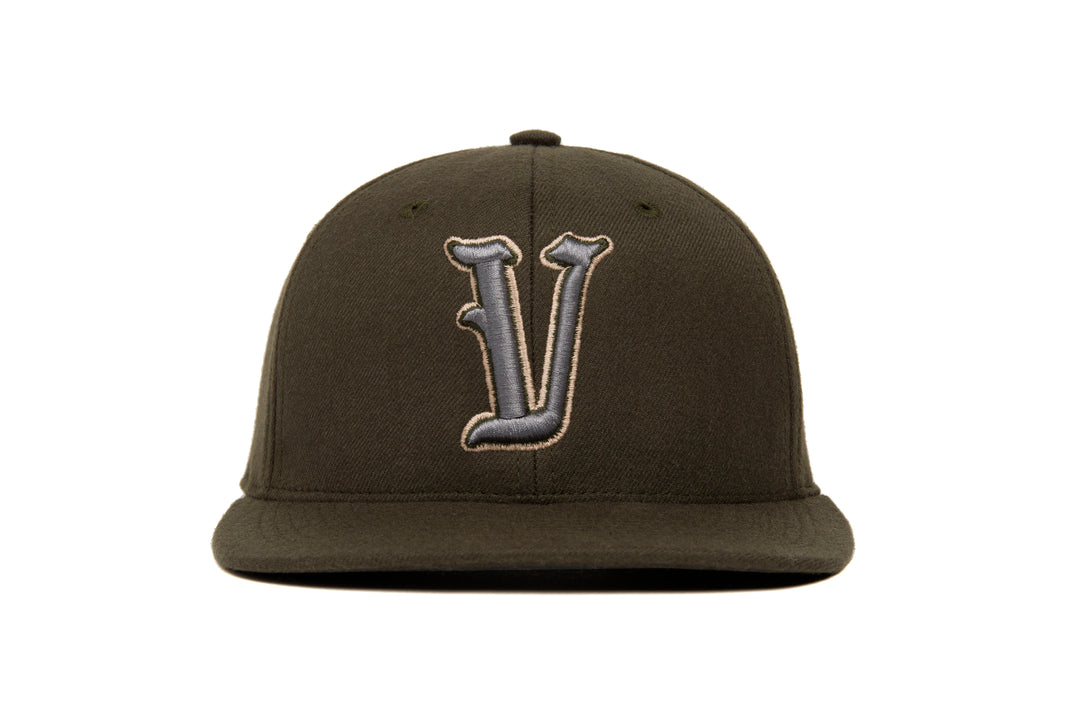 Ligature “V” 3D wool baseball cap